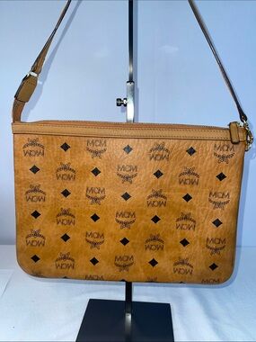 MCM Visetos Cognac Zip Shoulder Bag Pochette Authentic Korea
